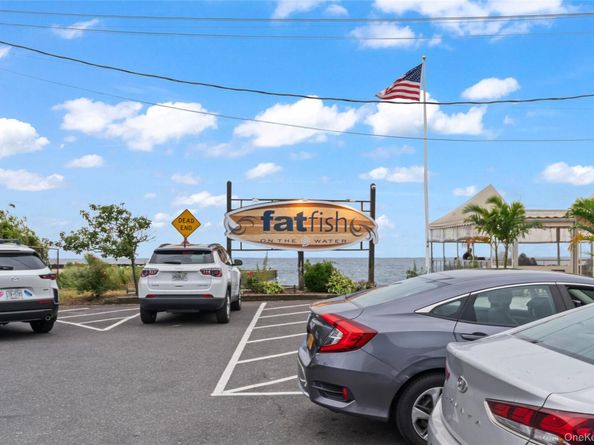 7 S Bay Avenue, Bay Shore NY 11706