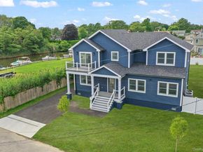 7 S Bay Avenue, Bay Shore NY 11706