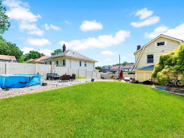 81 Beechwood Avenue, Mount Vernon NY 10553