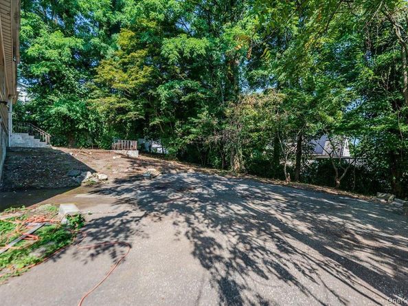 10 Hampton Terrace, White Plains NY 10607