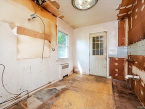 10 Hampton Terrace, White Plains NY 10607