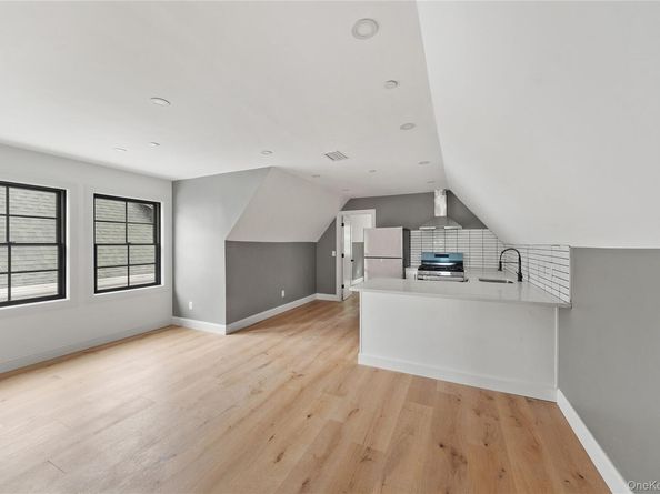 356 S 10 Avenue, Mount Vernon NY 10550