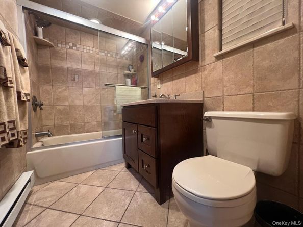 451 N Grove Street, Valley Stream NY 11580