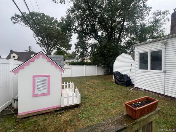 451 N Grove Street, Valley Stream NY 11580