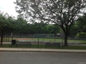 180 Garth Road 5F, Scarsdale NY 10583