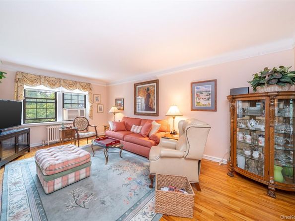 180 Garth Road 5F, Scarsdale NY 10583