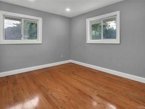 14 Westminster Road, Syosset NY 11791