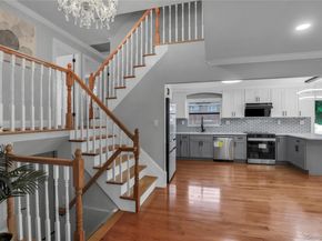 14 Westminster Road, Syosset NY 11791
