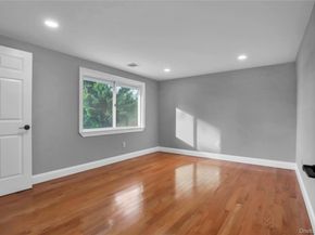 14 Westminster Road, Syosset NY 11791