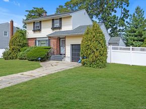 165 Country Village Lane, East Islip NY 11730