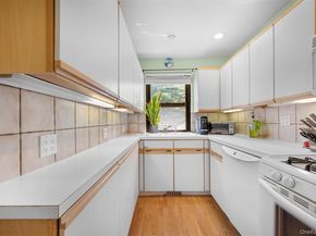 29 West Mill Drive 10A, Great Neck NY 11021