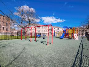 29 West Mill Drive 10A, Great Neck NY 11021