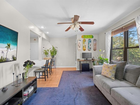 29 West Mill Drive 10A, Great Neck NY 11021