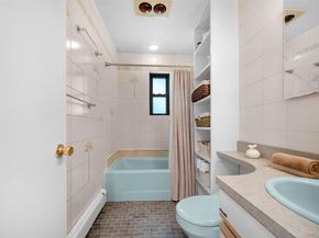 29 West Mill Drive 10A, Great Neck NY 11021