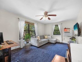 29 West Mill Drive 10A, Great Neck NY 11021