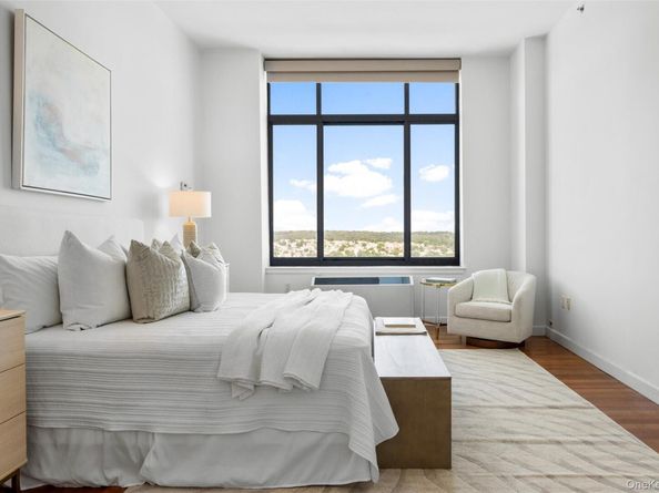 10 City Place 29H, White Plains NY 10601