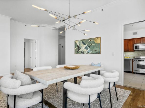 10 City Place 29H, White Plains NY 10601