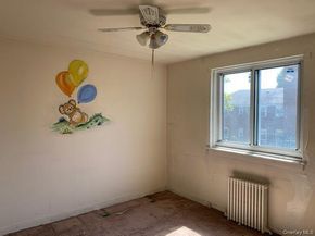 254-04 75th Avenue G2, Glen Oaks NY 11004