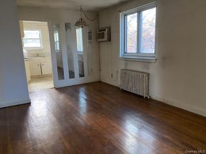 254-04 75th Avenue G2, Glen Oaks NY 11004