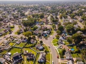 731 Planders Avenue, Uniondale NY 11553