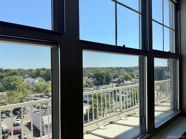 300 Mamaroneck Avenue 818, White Plains NY 10605