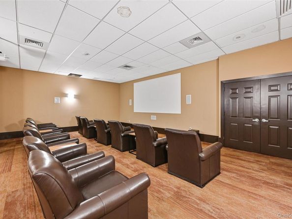 300 Mamaroneck Avenue 818, White Plains NY 10605