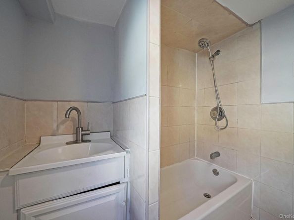 93 Woodside Avenue, Freeport NY 11520