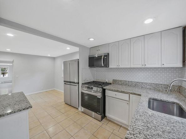93 Woodside Avenue, Freeport NY 11520