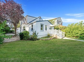 93 Woodside Avenue