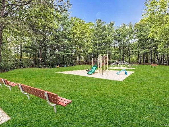 14 Franklin Commons, Brookhaven NY 11980