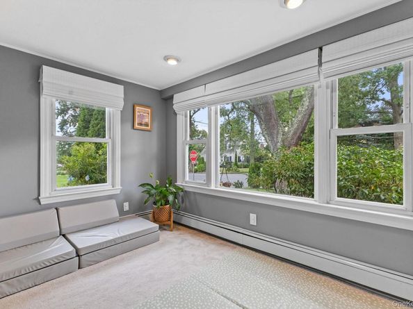 73 Middle Road, Eastchester NY 10709