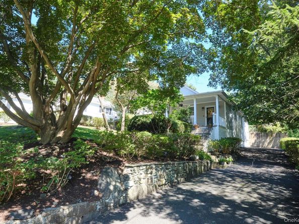 41 Whitewood Avenue, New Rochelle NY 10805