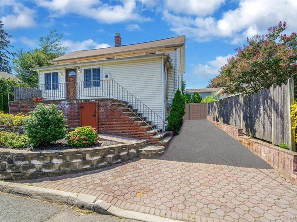 40 Valentine Avenue, Glen Cove NY 11542