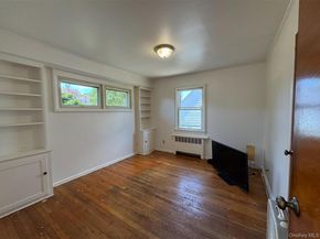 3799 Mansfield Drive, Seaford NY 11783