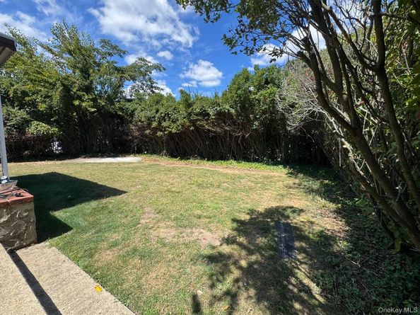 3799 Mansfield Drive, Seaford NY 11783