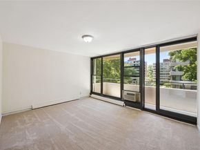 7-04 166th Street 6A, Beechhurst NY 11357