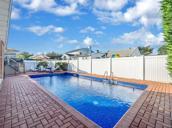3357 Poplar Street, Oceanside NY 11572