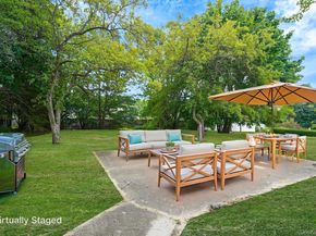 10 Elayne Court, Smithtown NY 11787