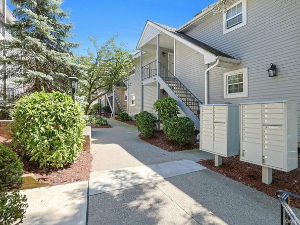130 N Kensico Avenue 16, White Plains NY 10604