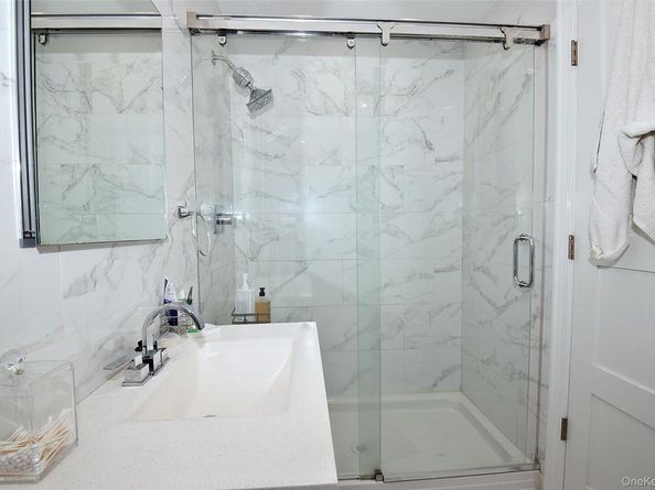 15-01 Jordan Court 104 U, Bayside NY 11360