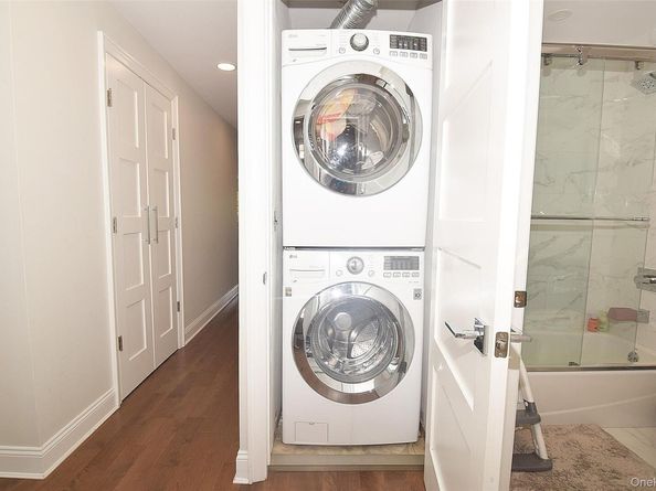 15-01 Jordan Court 104 U, Bayside NY 11360