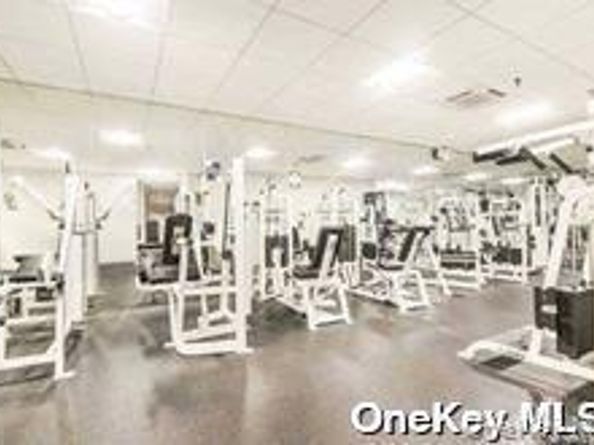 15-01 Jordan Court 104 U, Bayside NY 11360