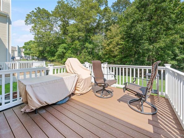 120 Kettles Lane 120, Medford NY 11763