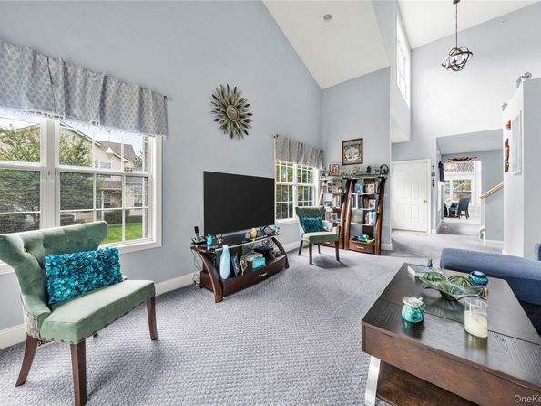120 Kettles Lane 120, Medford NY 11763