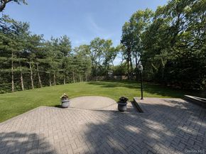 5 Wood Hollow Drive, Westhampton NY 11977