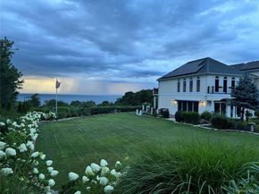 3172 Sound Avenue, Riverhead NY 11901