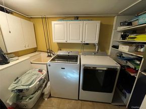 946 Manor Lane, Bay Shore NY 11706