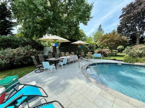 946 Manor Lane, Bay Shore NY 11706