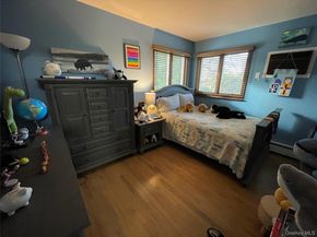 946 Manor Lane, Bay Shore NY 11706