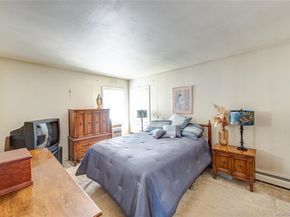 23 Wyandotte Street, Selden NY 11784